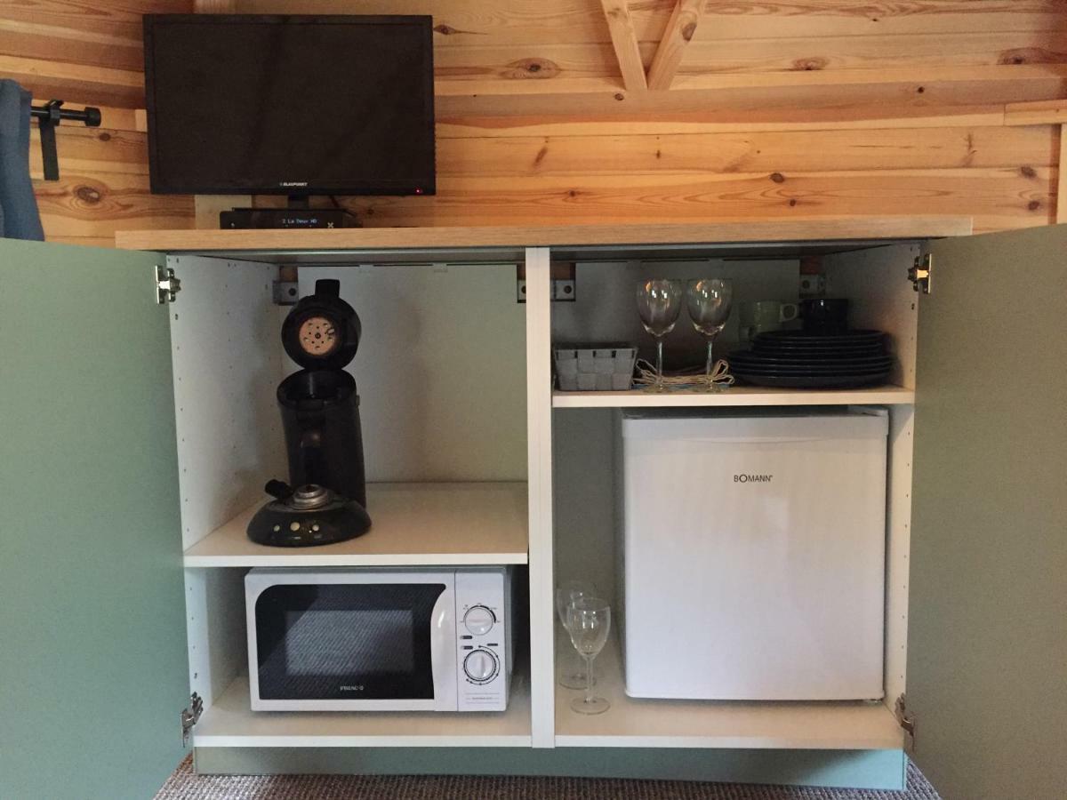 La Cabane De L'Atelier Bomal Exteriör bild